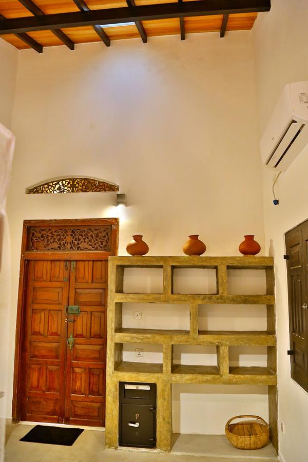 Blue Parrot Beach Villa Ambalangoda  Exterior photo